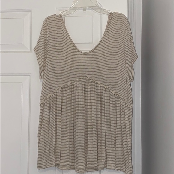 Striped shirt bought from lizard thicket - Picture 2 of 2